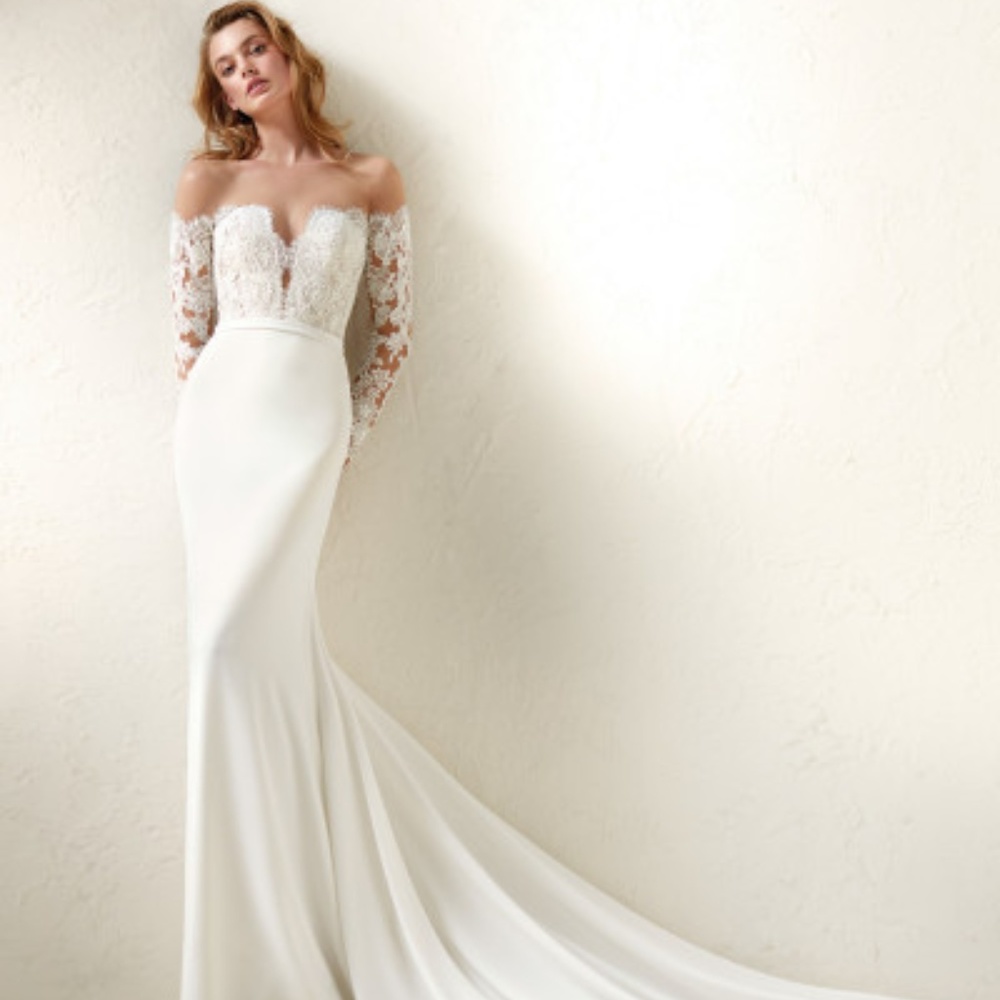 NEW PRONOVIAS Wedding Dress